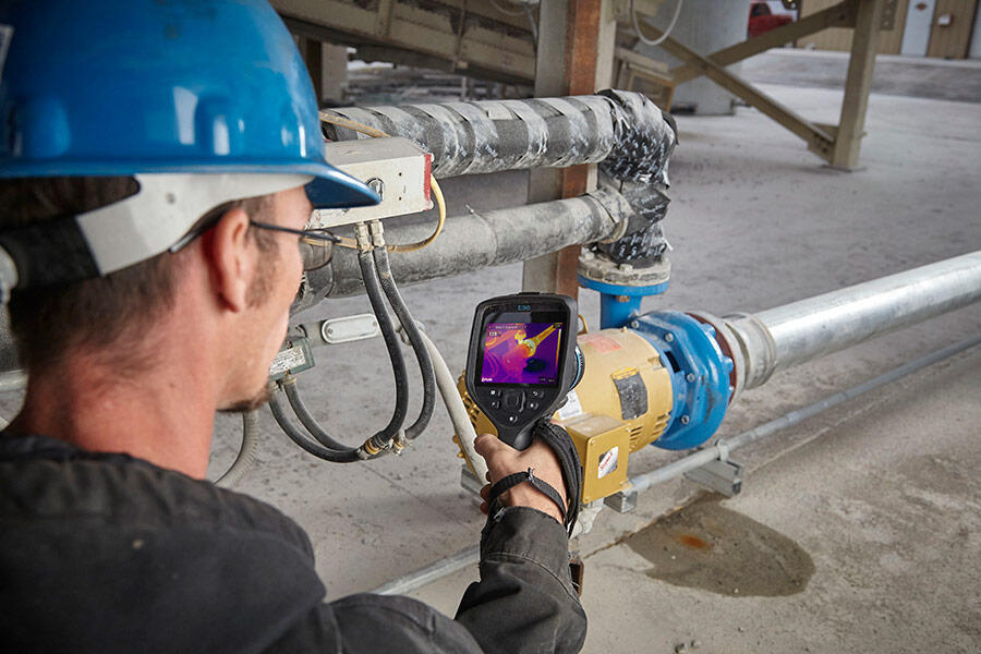 Profesionální balíček: Termokamera FLIR E96 + Školení + Akreditovaná kalibrace